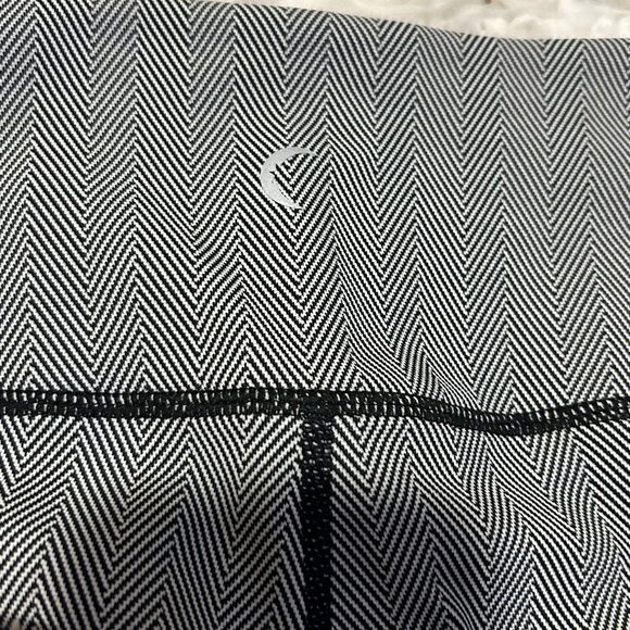 50%off w♥️ ZYIA Active Black Herringbone Hi-Rise 7/8 Leggings 23” IAN01 - Picture 4 of 7